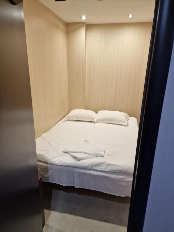 Marelis Sea Hostel ヴァルナ エクステリア 写真